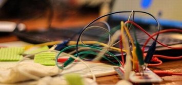 Selbst gebastelte Computersteuerung mit MaKey MaKey
